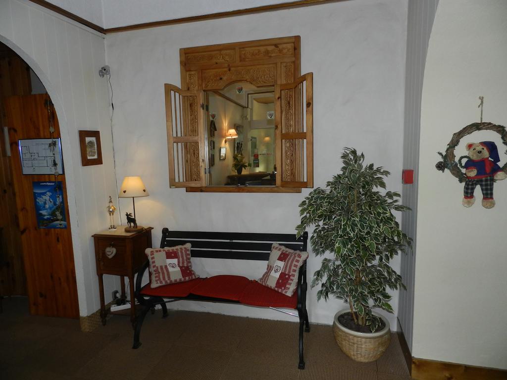 Du Mont Blanc Hotel 2*